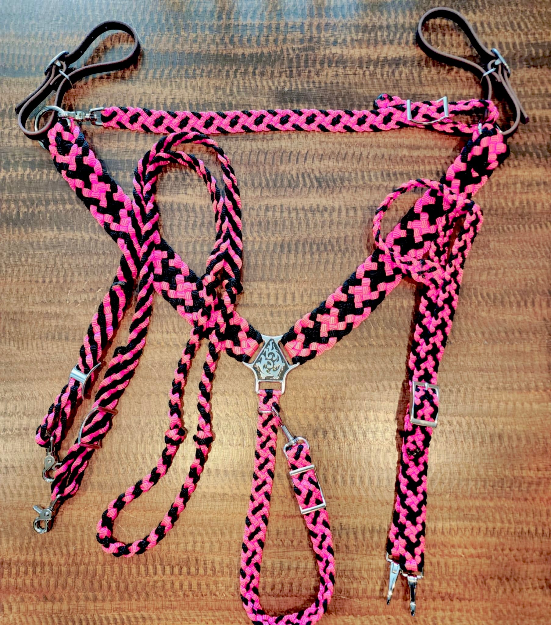 Black & Hot Pink Tack Sets (No Fringe)